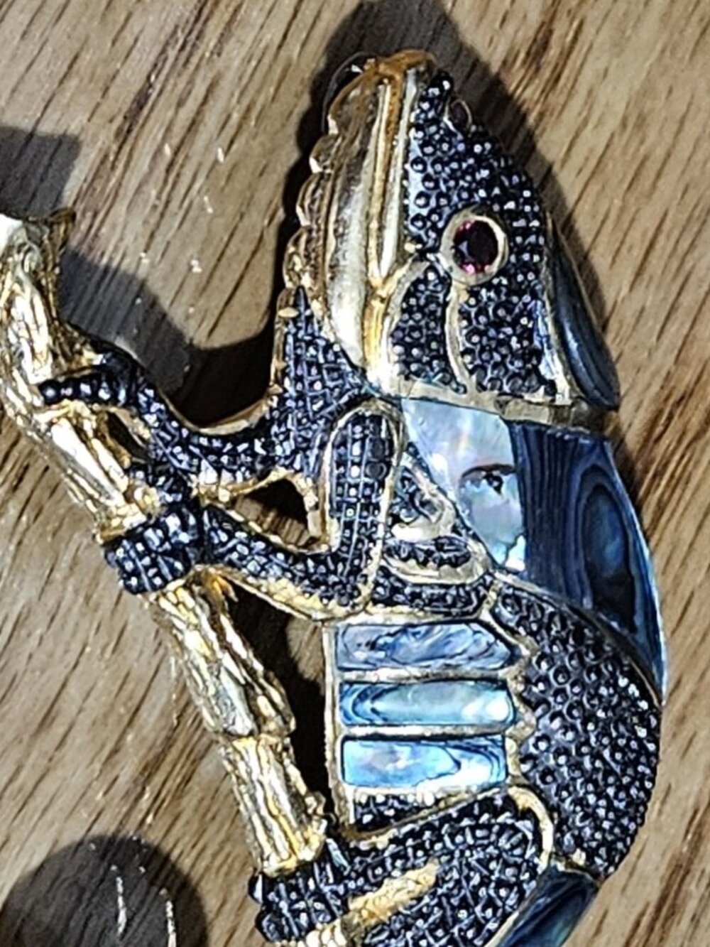 Vintage Chameleon Brooch/Hat Pin 14K over .925 Abalone & Gemstones